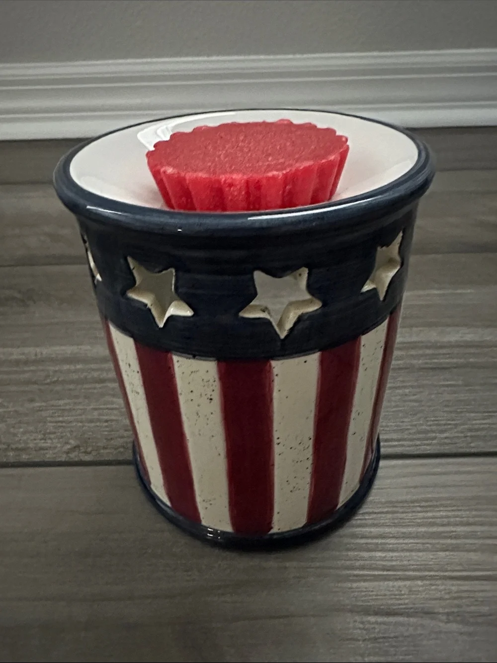 Yankee Candle Red White and Navy Star Stripe Ceramic Candle Holder
